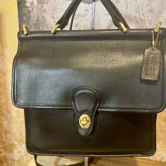 Coach Handbags - Vintage Coach Willis #9927 - Costa Rica